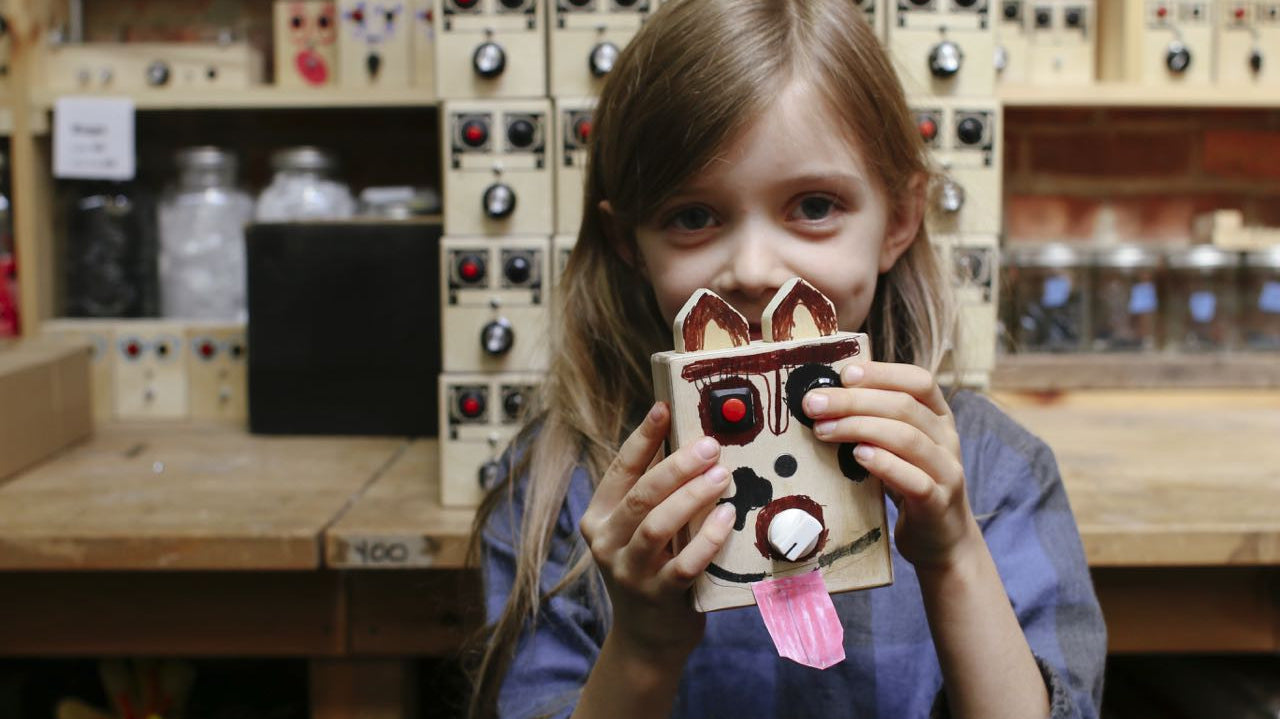 Magnesium Blue visits BrandNewNoise